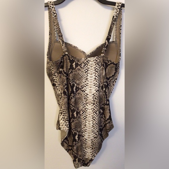 Bond-eye Australia Snakeprint Swimsuit Size 6 D/DD Brown - Picture 4 of 5